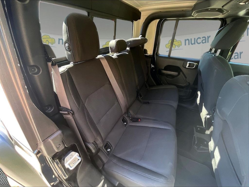 Used 2020 Black Jeep Sport image 19