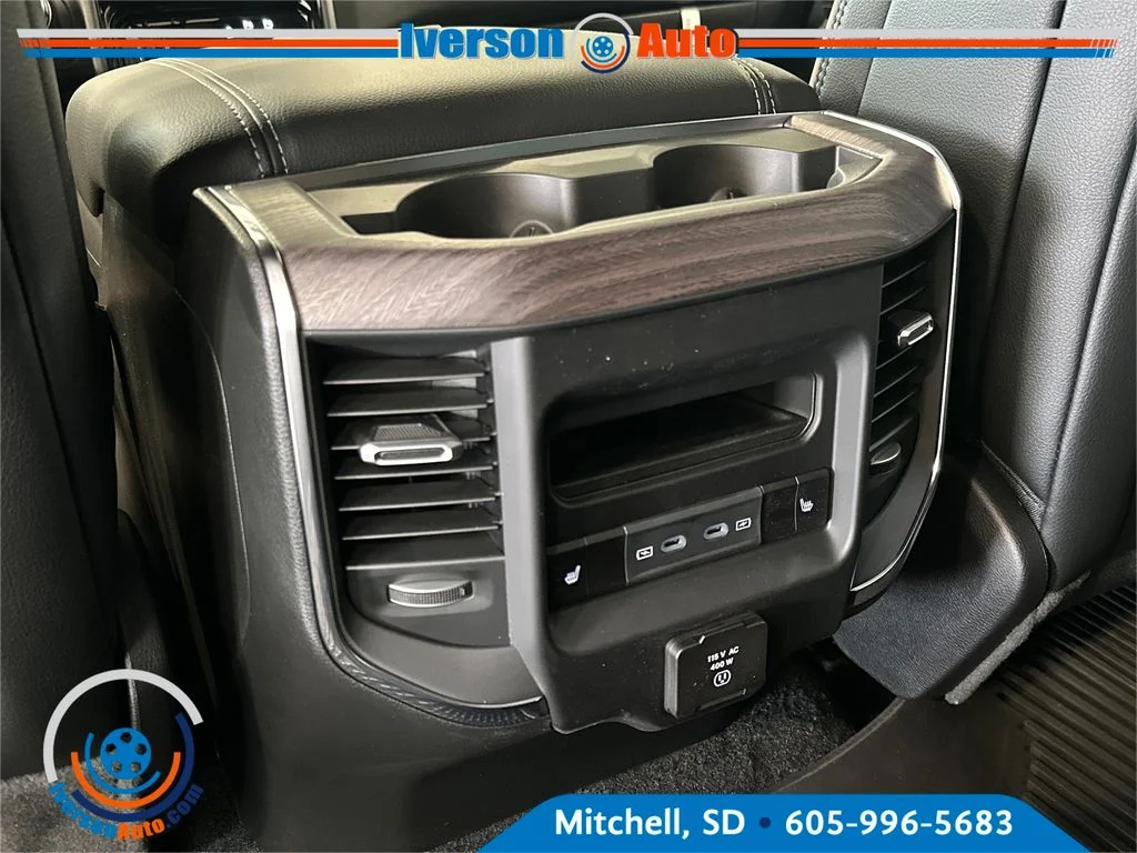New 2026 Hydro Blue Pearl-Coat Exterior Paint RAM Laramie image 29
