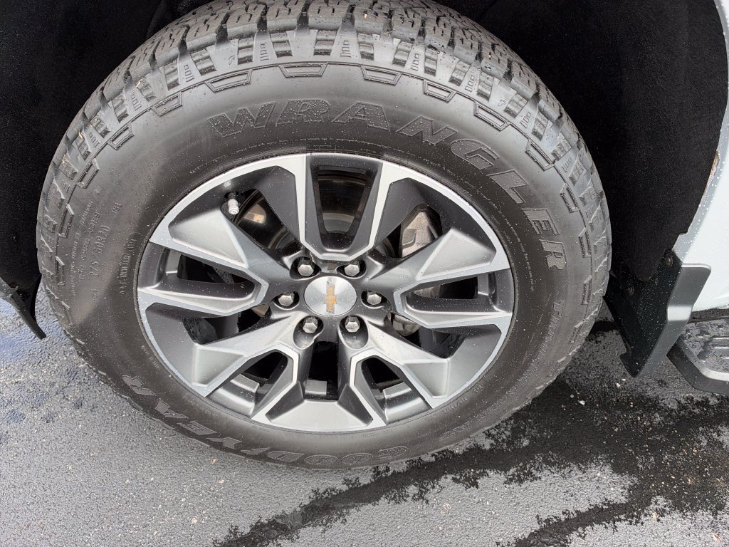 Certified Used 2024 Gray Chevrolet LT image 11