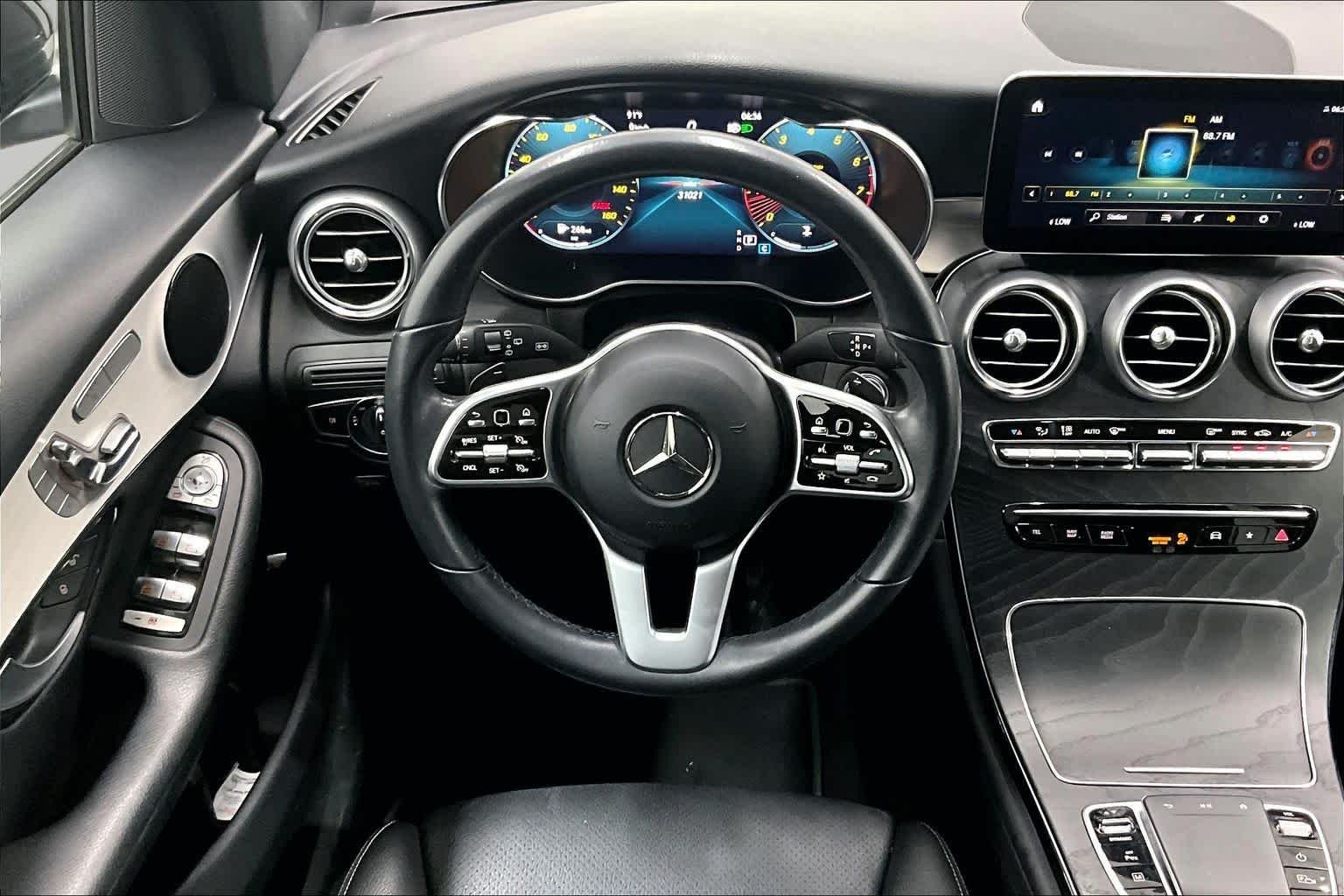 Used 2022 Black Mercedes-Benz GLC 300 image 6