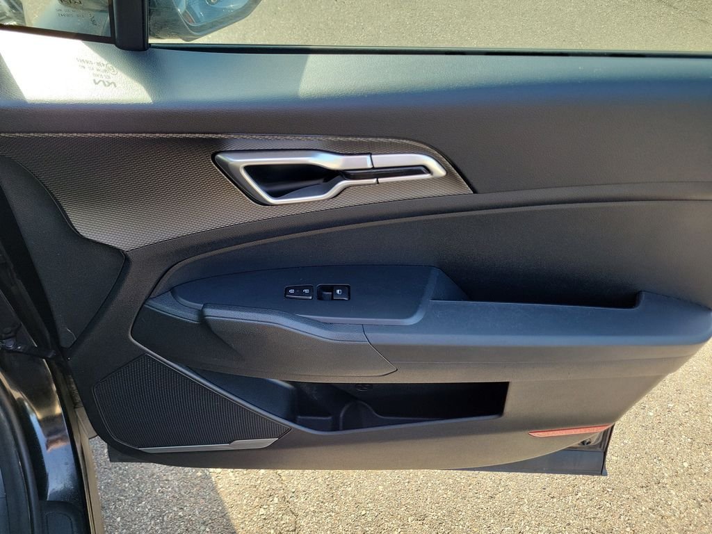 Used 2023 Fusion Black Kia LX image 10
