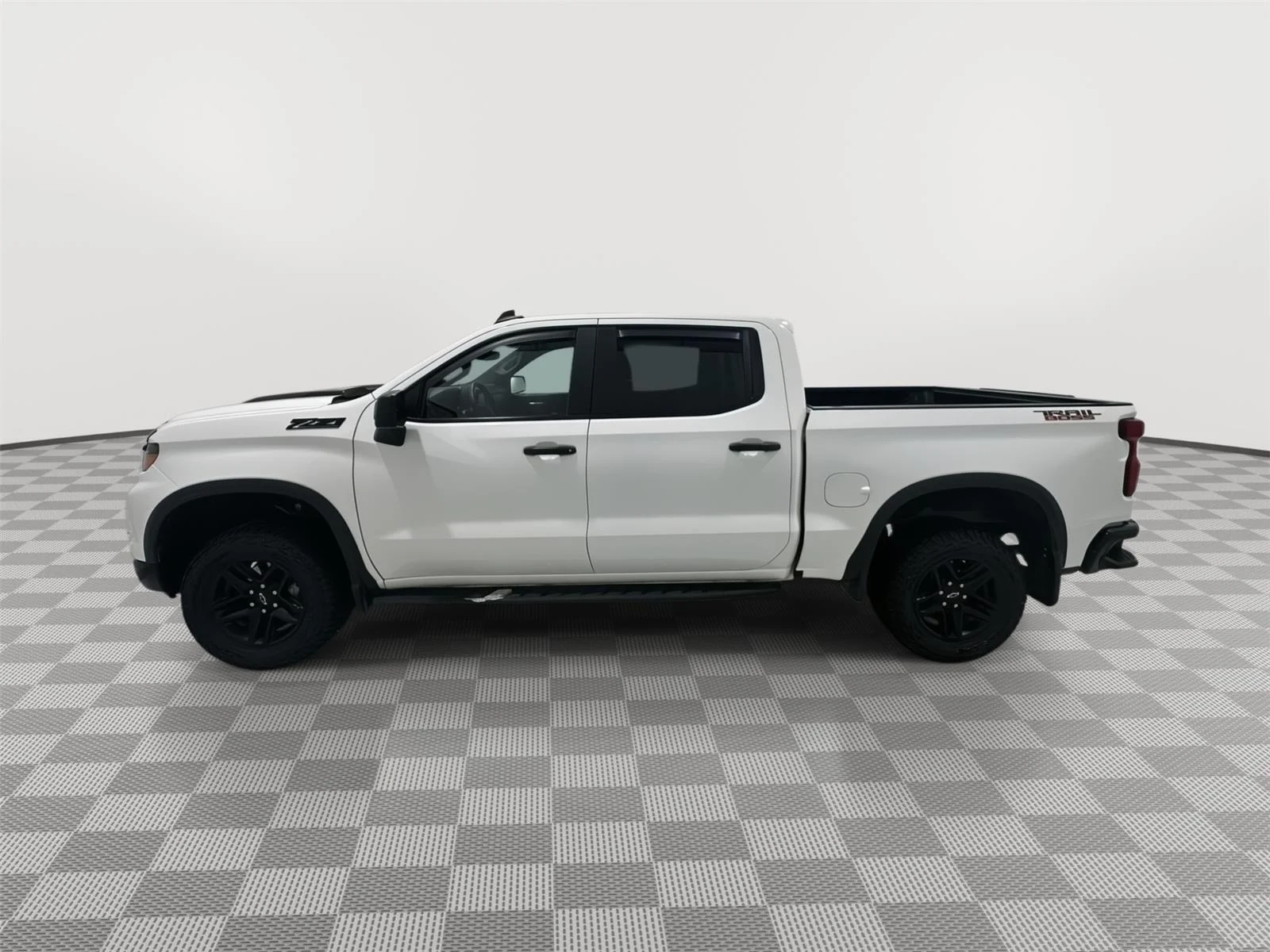Used 2023 Chevrolet Silverado 1500 Custom with VIN 3GCUDCED9PG136006 for sale in Alexandria, Minnesota