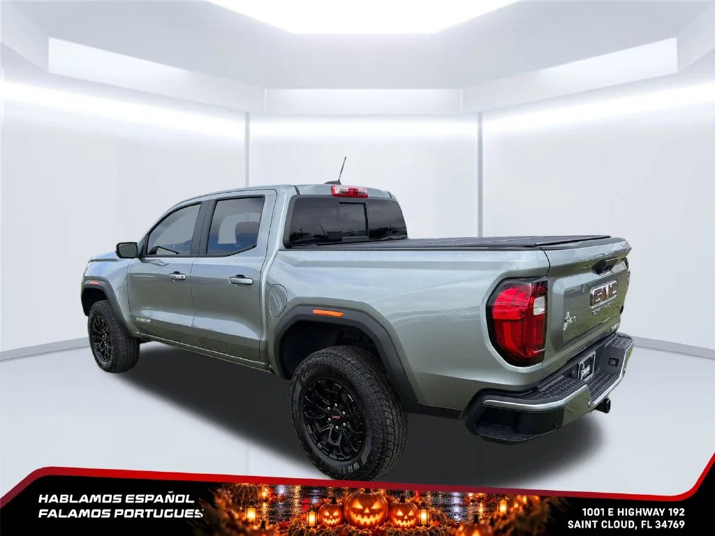 New 2026 Sterling Metallic GMC Elevation image 3