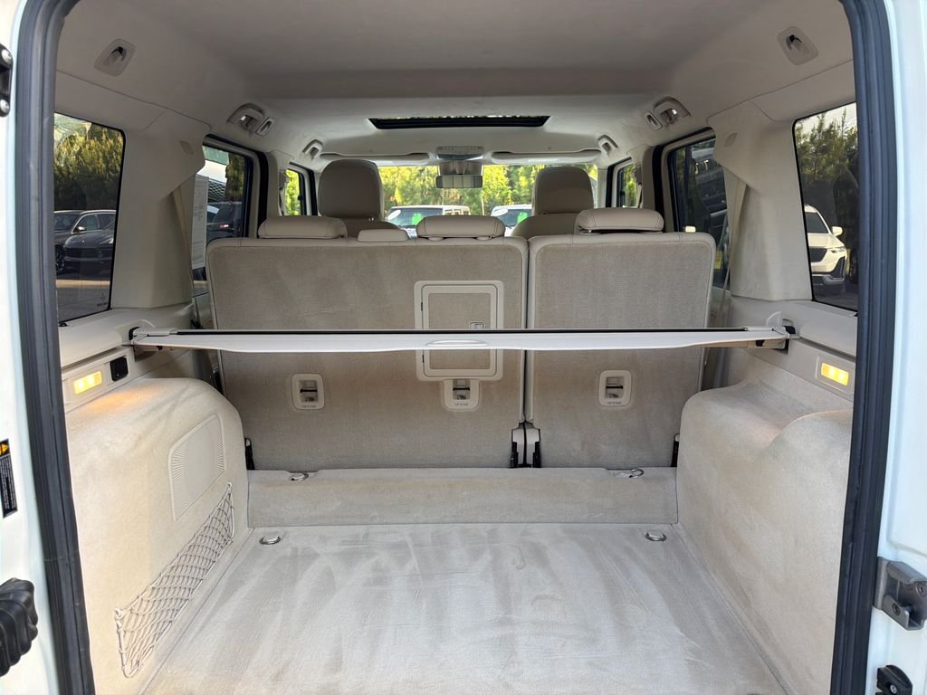 Used 2021 designo Diamond White Metallic Mercedes-Benz G 63 AMG® image 32