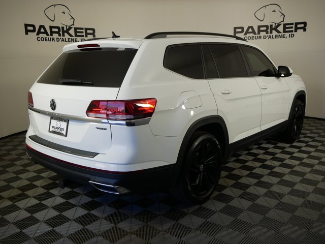 Used 2023 Pure White Volkswagen SE image 5