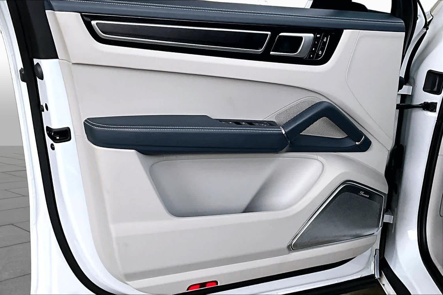 Used 2022 White Porsche GTS image 22