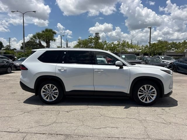 2026 Toyota Grand Highlander Platinum - Photo 2