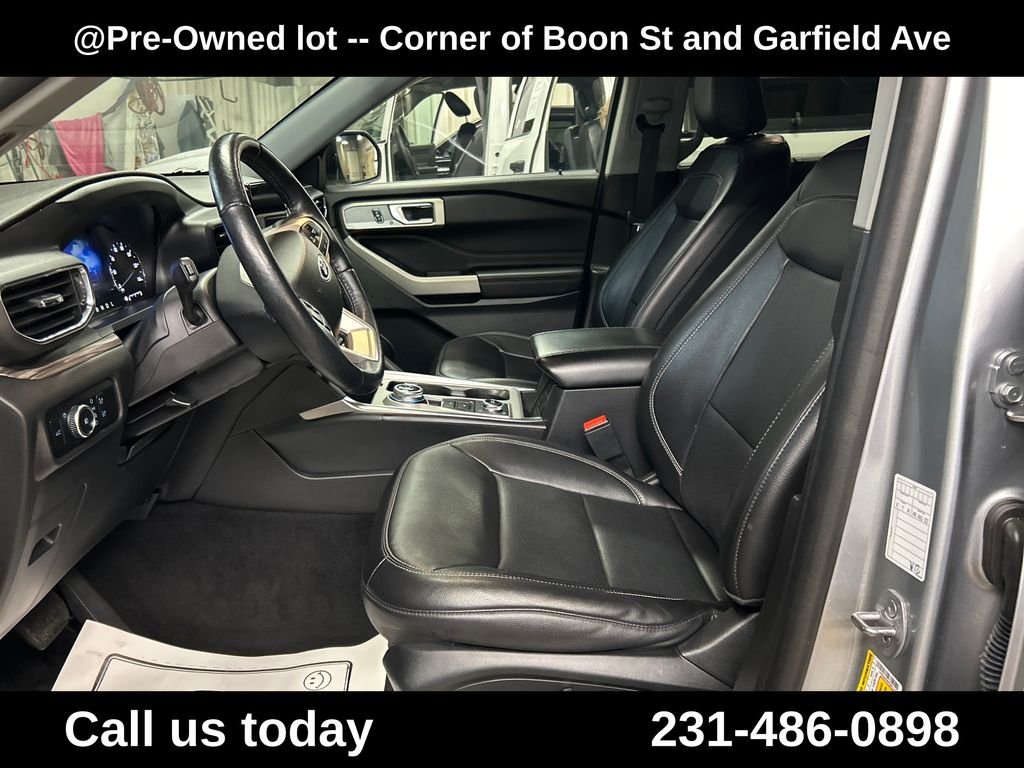 Used 2023 Silver Ford Limited image 14
