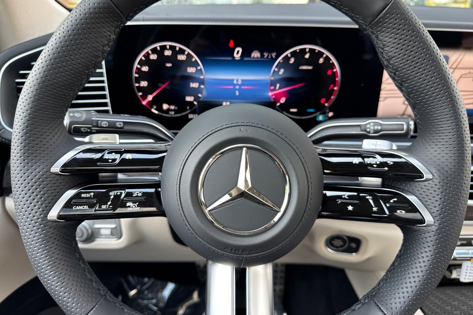 New 2026 Polar White Mercedes-Benz GLS 450 image 22