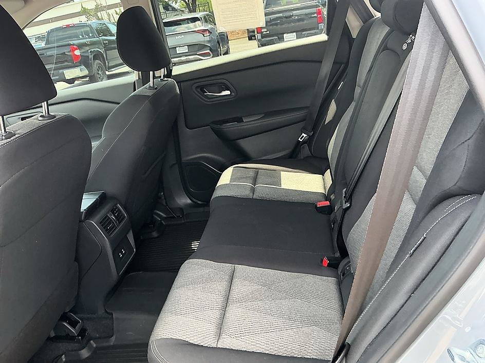 Used 2026 Boulder Gray Pearl Nissan SV image 22