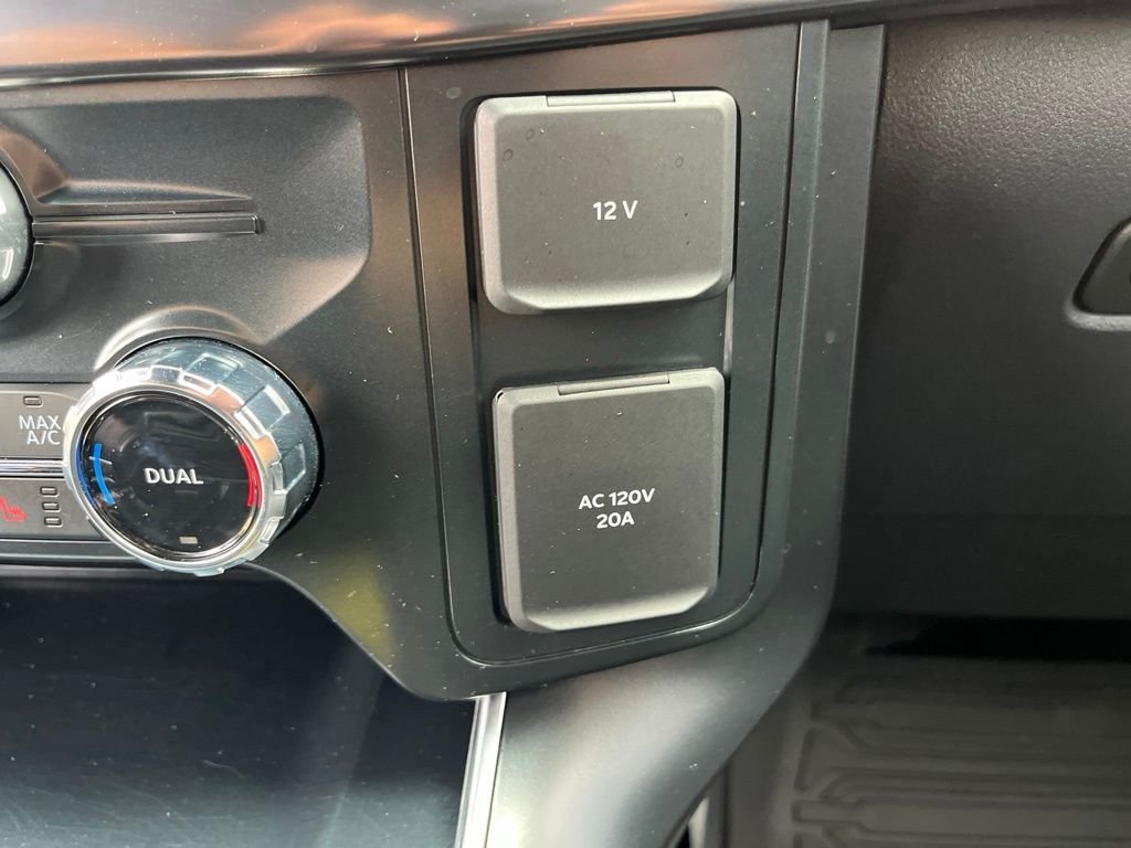 Used 2025 Green Ford Raptor image 28