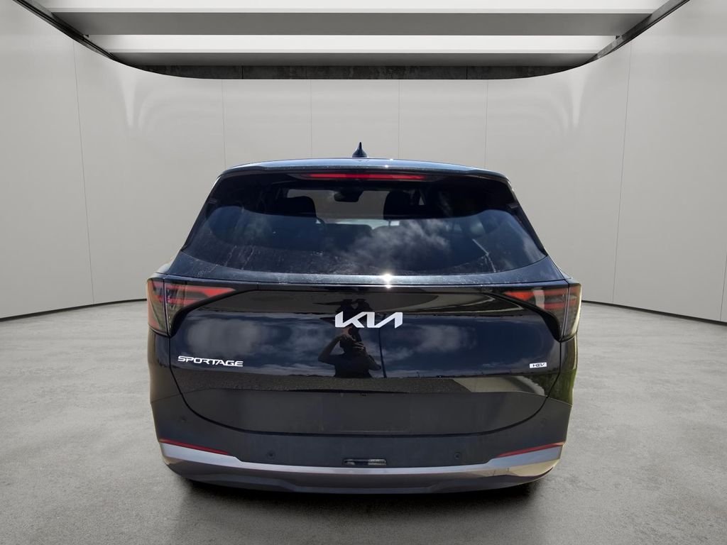 Used 2026 Fusion Black Kia S image 4