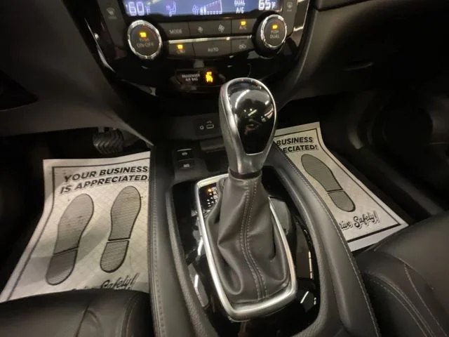 Used 2018 Magnetic Black Nissan SL image 20