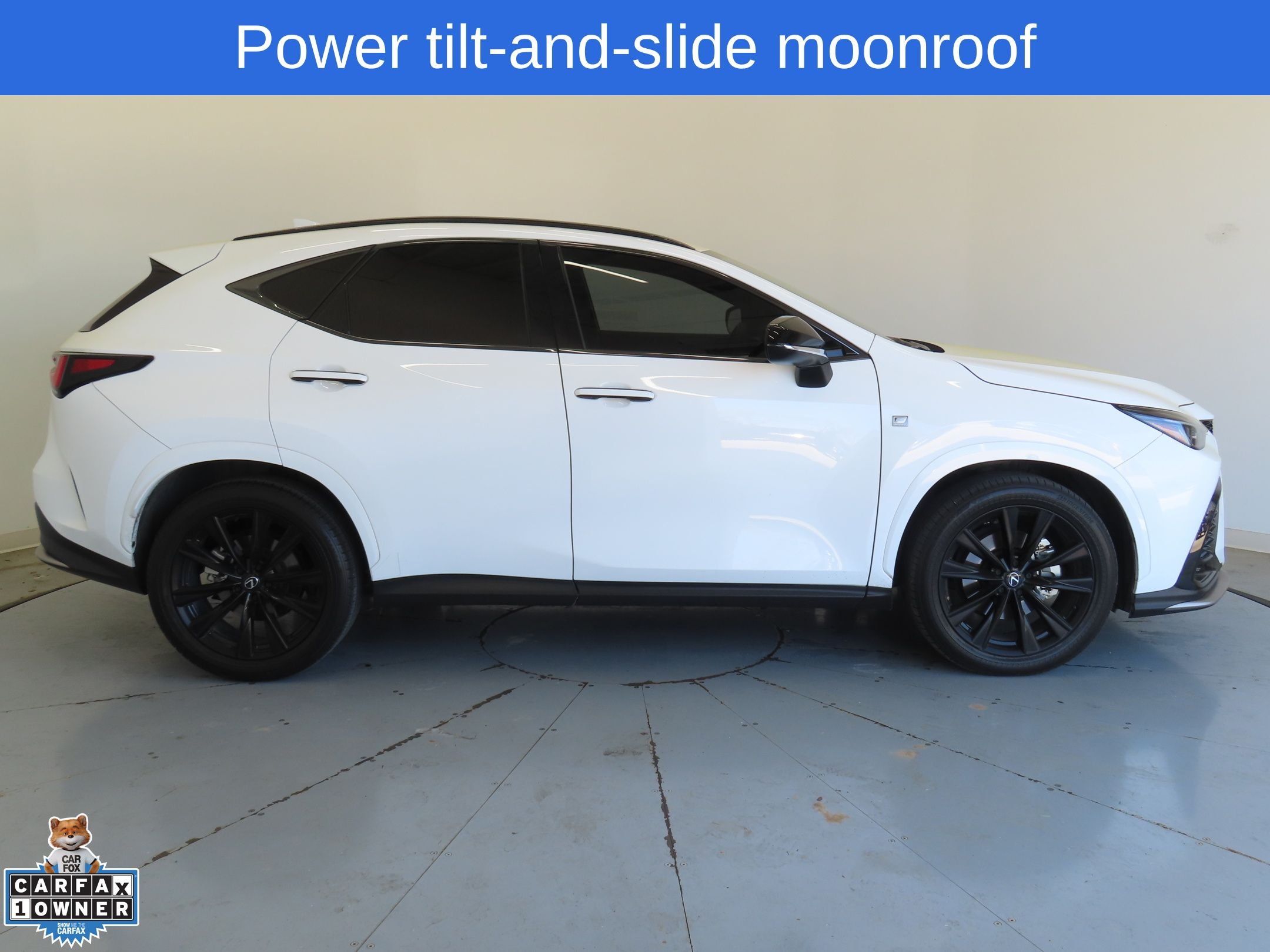 Used 2024 White Lexus 350 F SPORT Handling image 2