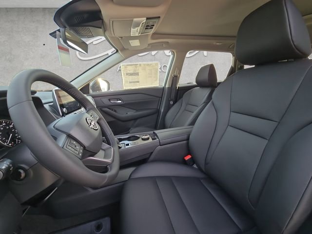 New 2026 Everest White Pearl TriCoat Nissan Dark Armor™ image 19