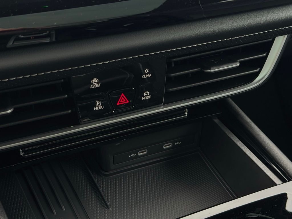 2026 Volkswagen Atlas Cross Sport SEL Premium R-LINE - Photo 37