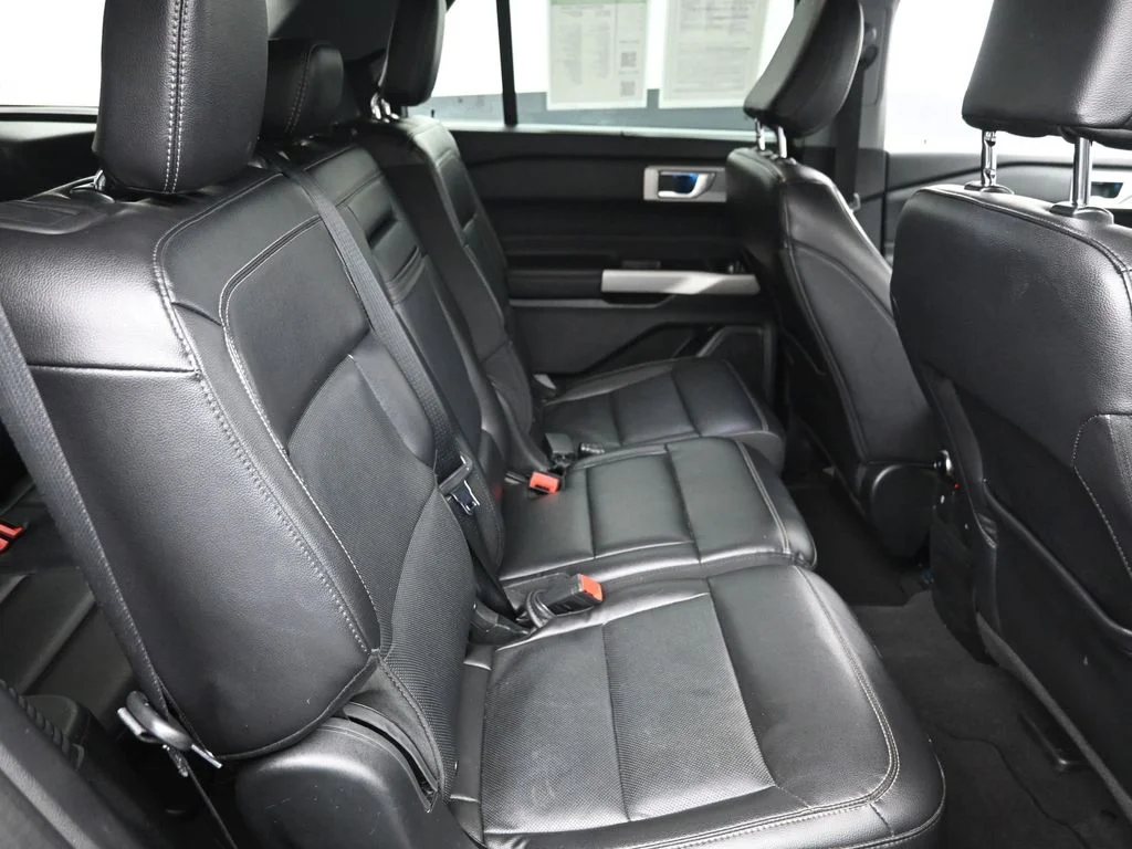 Used 2023 Gray Ford Limited image 10