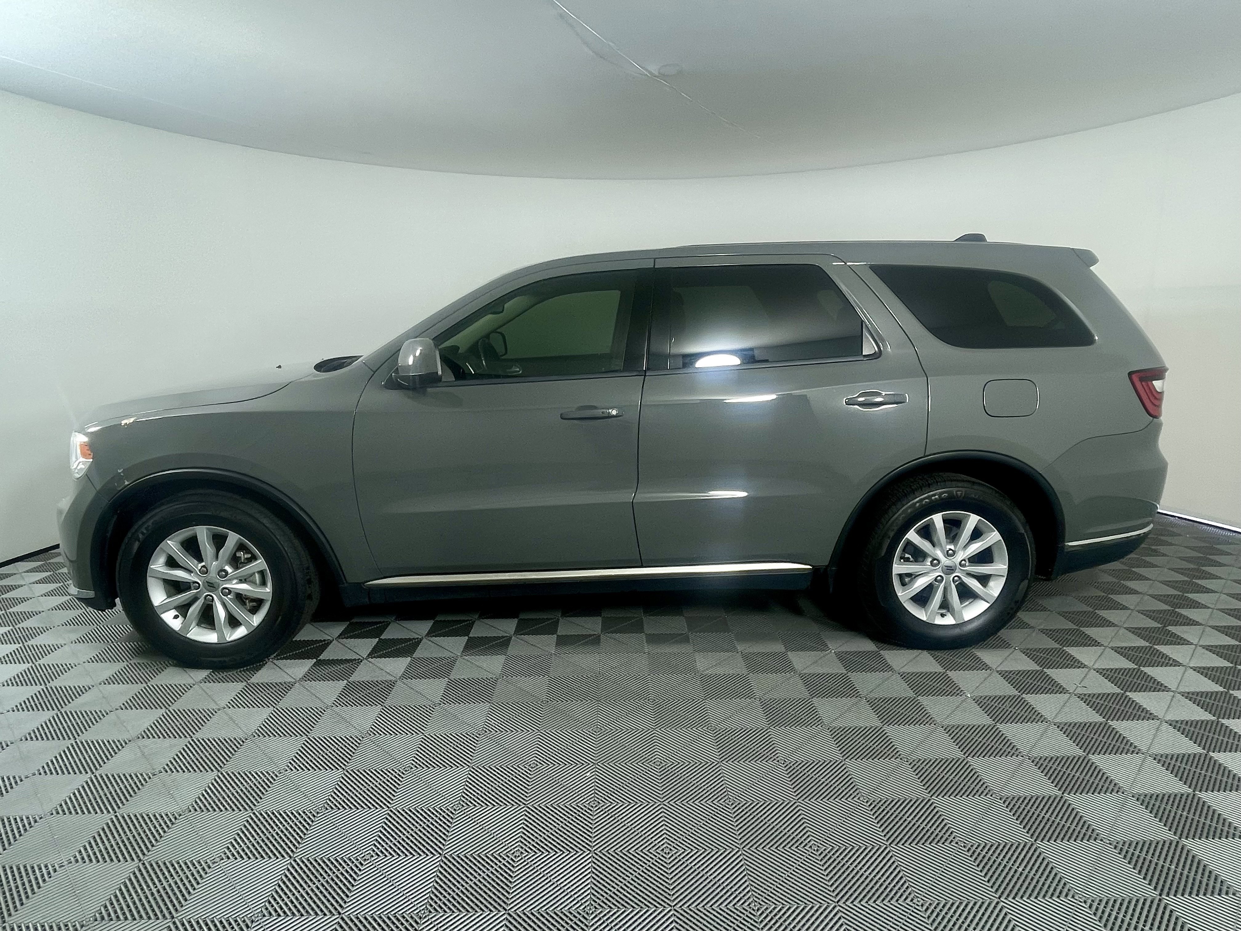 Used 2020 Dodge Durango SXT with VIN 1C4RDHAG4LC324089 for sale in Queen Creek, AZ