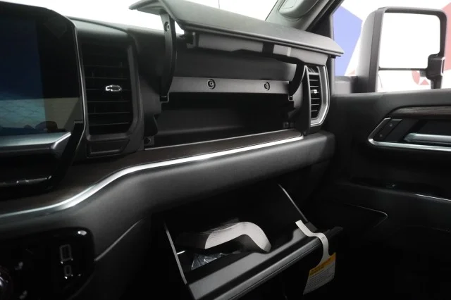 2026 GMC Sierra 2500HD SLT - Photo 36
