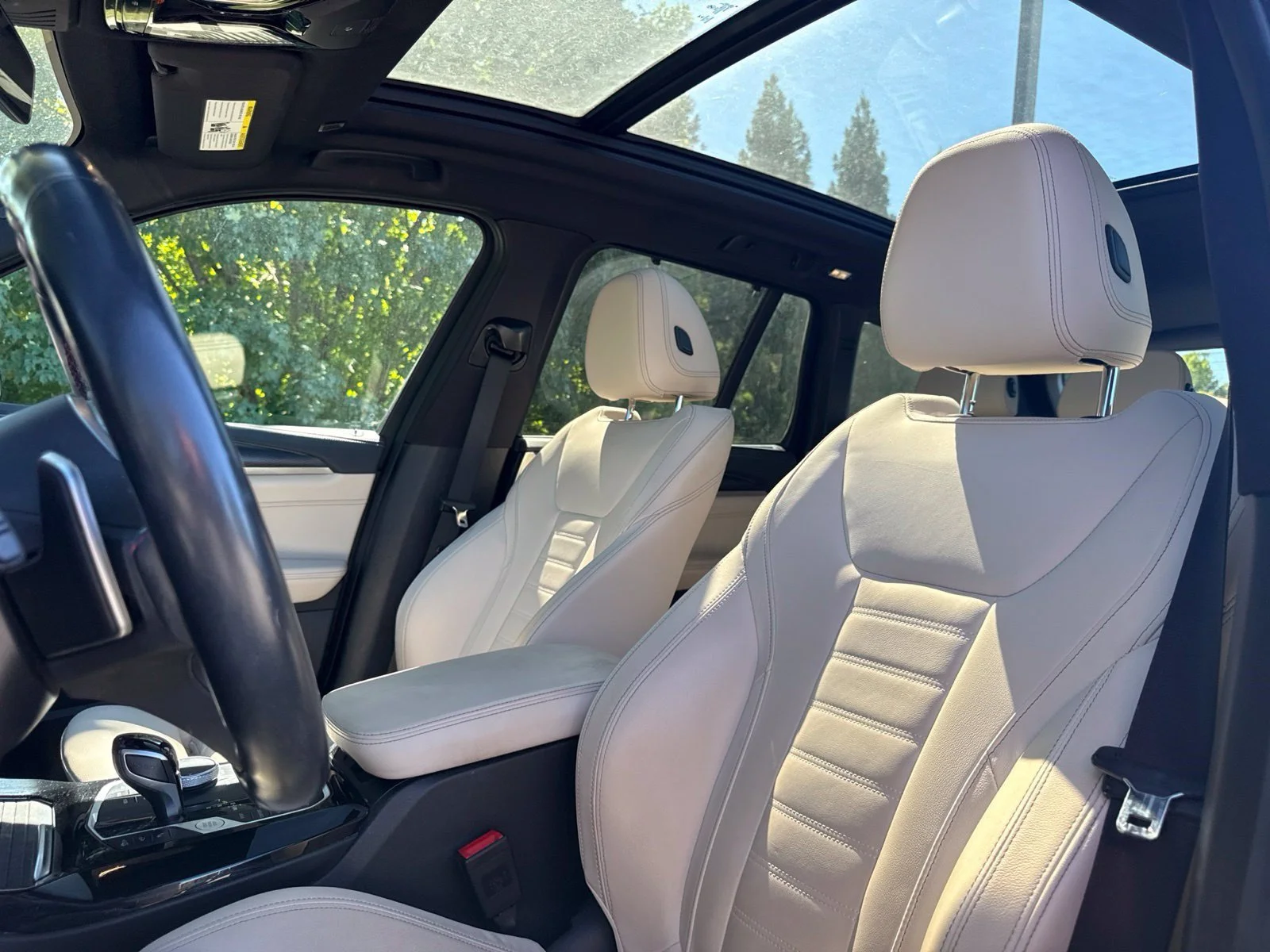 Used 2022 Black Sapphire Metallic BMW M40i image 5