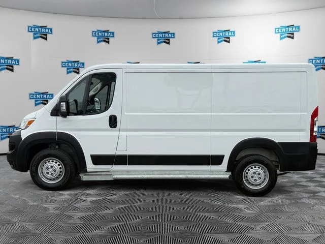 Used 2025 White Ram Base image 2