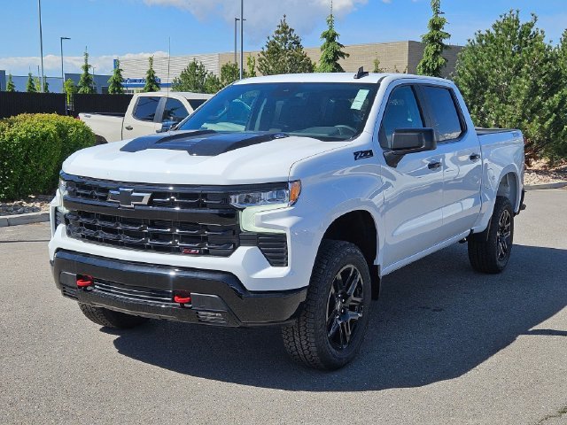 New 2026 Summit White Chevrolet LT Trail Boss image 8