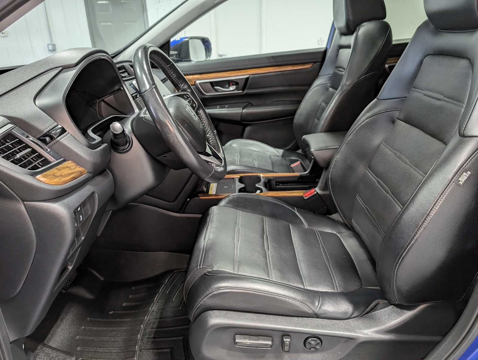 Used 2020 Aegean Blue Metallic Honda Touring image 4