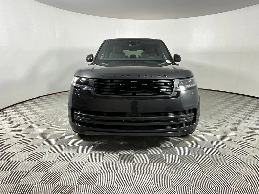 New 2026 Carpathian Grey Land Rover SE LWB 7-Seats / V8 image 8