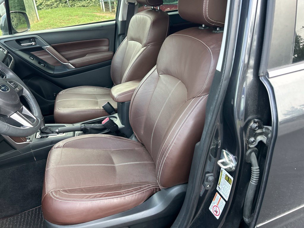 Used 2018 Gray Subaru 2.5i Touring image 14
