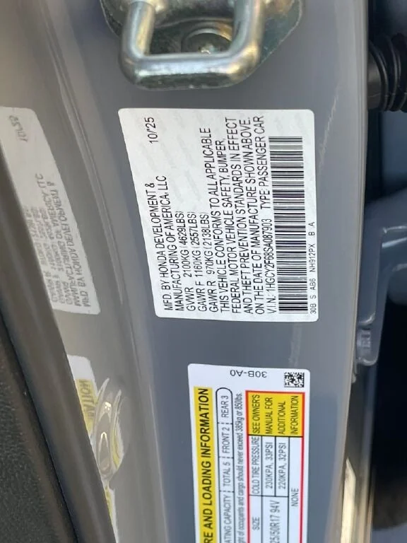 Certified Used 2025 Urban Gray Pearl Honda EX-L image 39