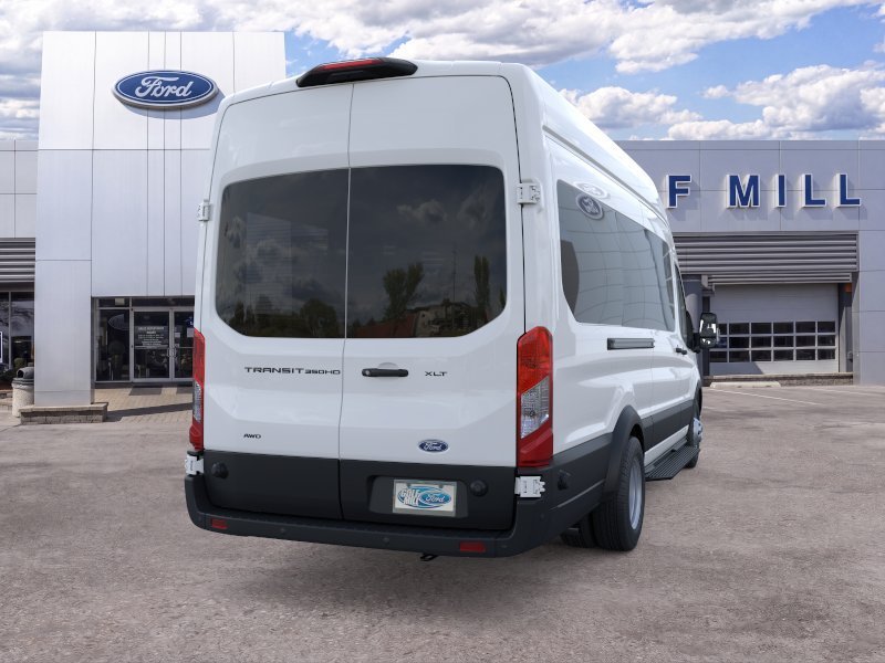 New 2026 Oxford White Ford XLT image 8