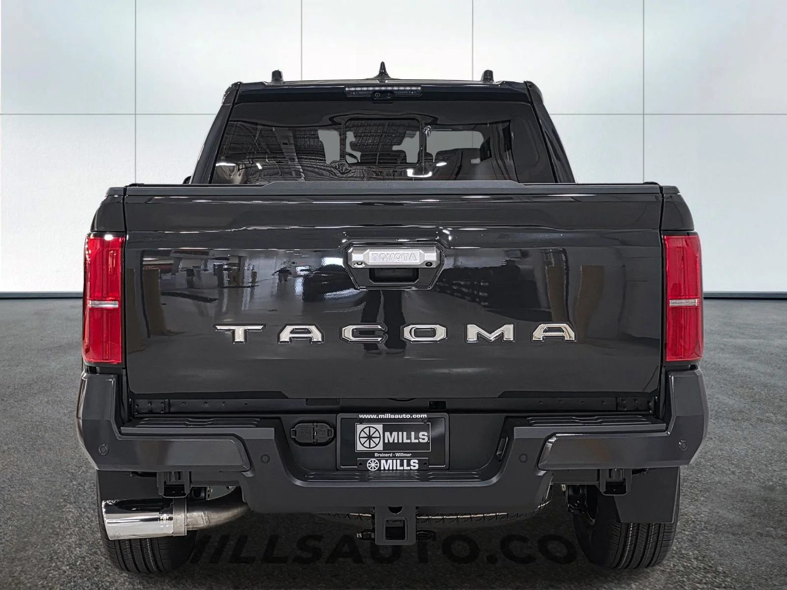 2026 Toyota Tacoma Limited - Photo 6