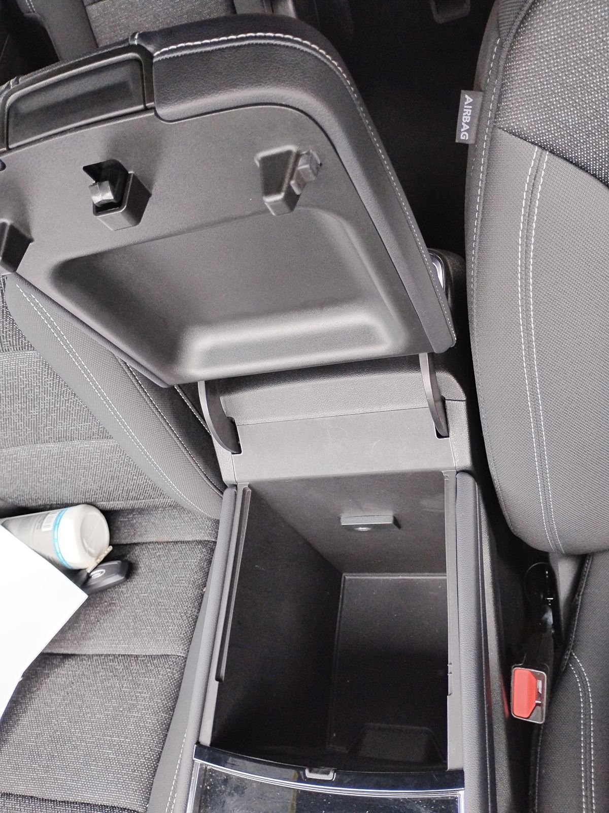 Used 2025 White Chevrolet LT image 21