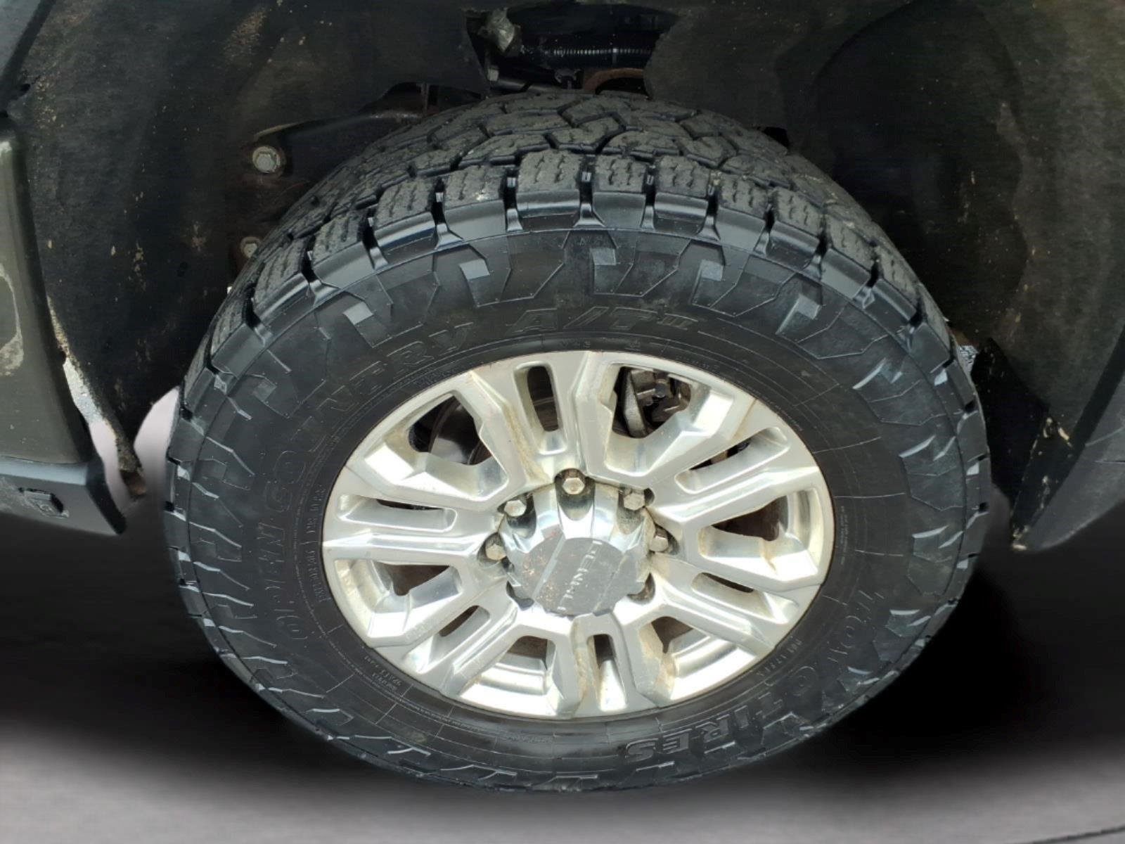 Used 2022 FOREST METALLIC GMC Denali image 10
