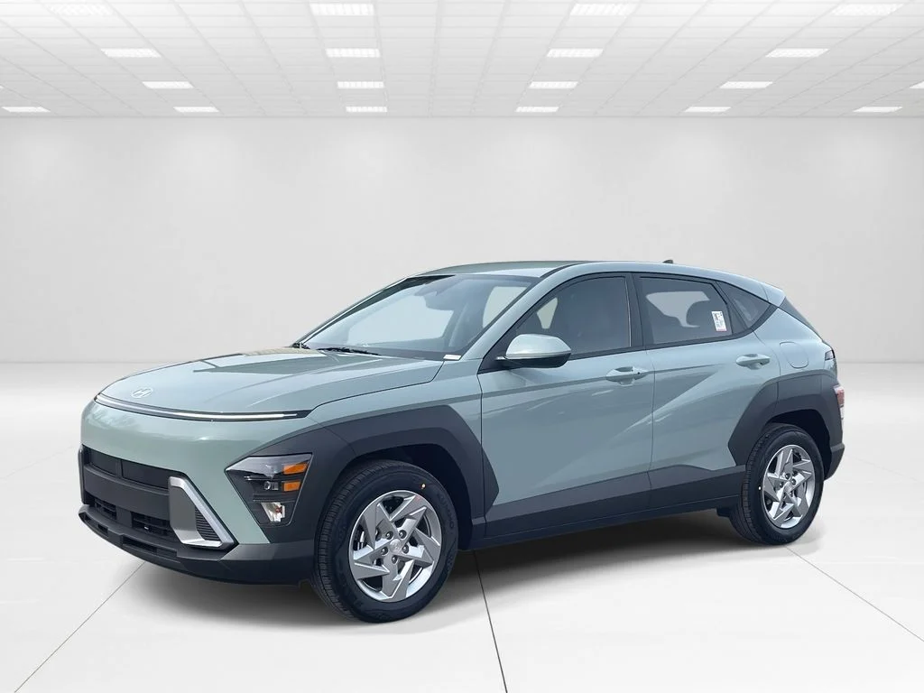 New 2026 Green Hyundai SE image 3