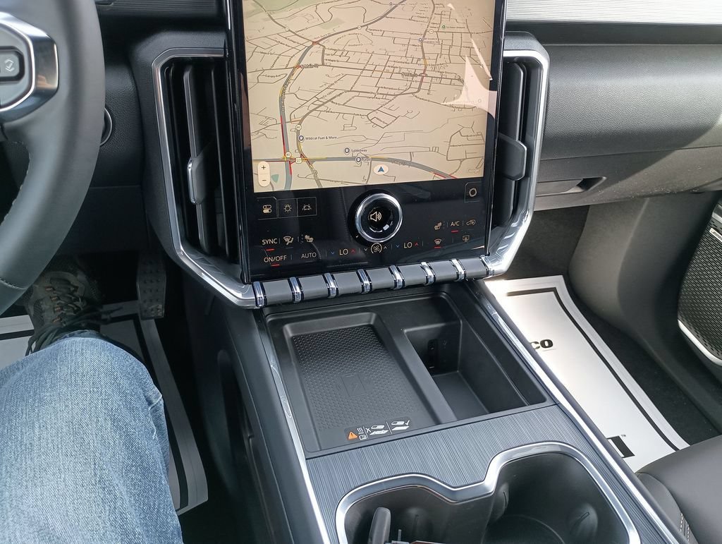 New 2026 Summit White GMC Elevation image 24