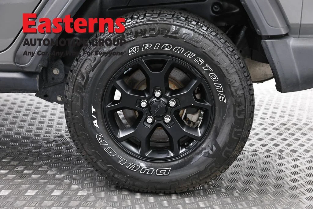 Used 2021 Gray Jeep Unlimited Willys image 31