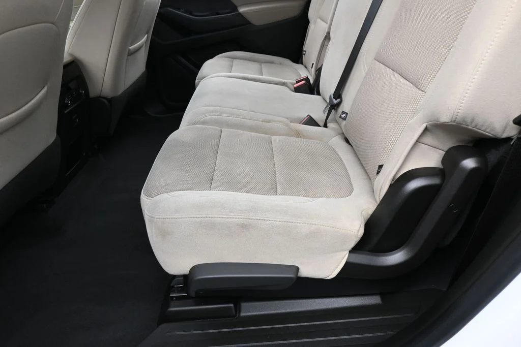 Used 2022 Summit White Chevrolet LS image 29