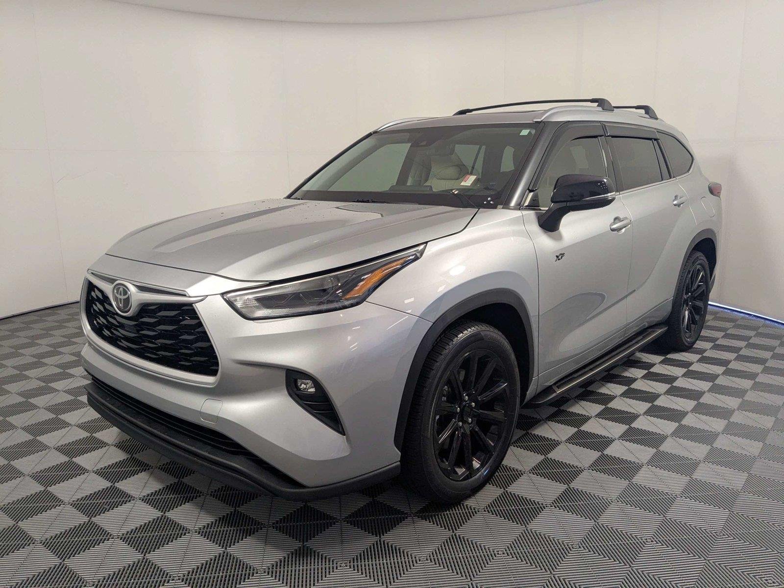 Used 2021 Celestial Silver Metallic TOYOTA XLE image 2