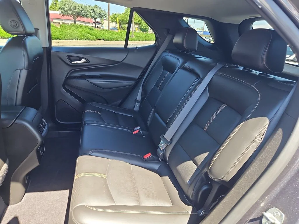 Used 2022 Iron Gray Metallic Chevrolet Premier image 23