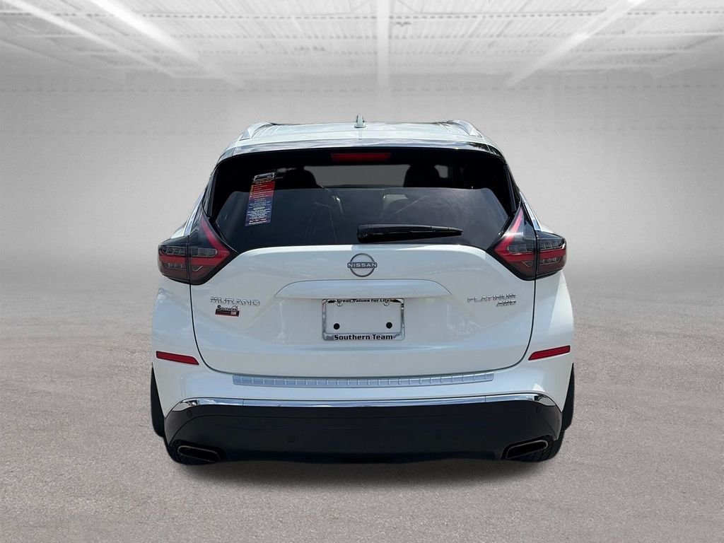 Used 2024 Pearl White Nissan Platinum image 5