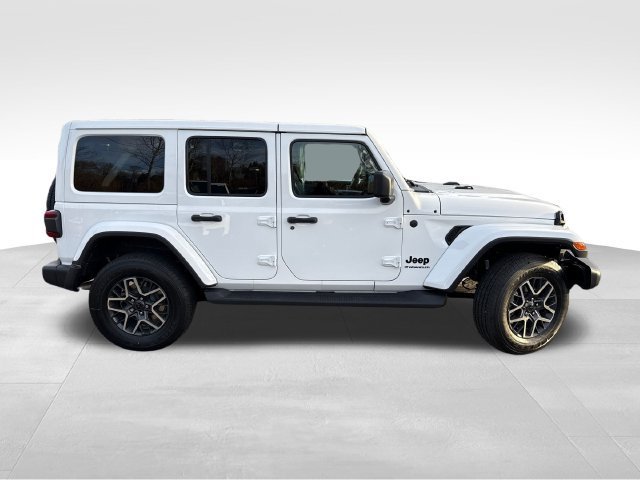 New 2026 Bright White Clear-Coat Exterior Paint Jeep Sahara image 8