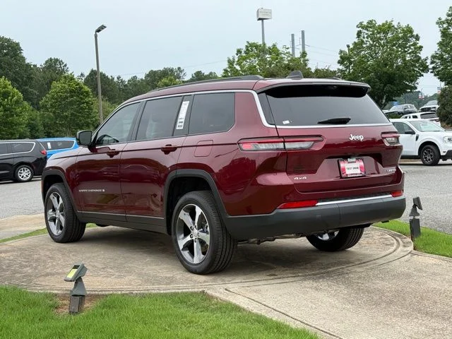 New 2026 Velvet Red Pearl-Coat Exterior Paint Jeep Limited image 5
