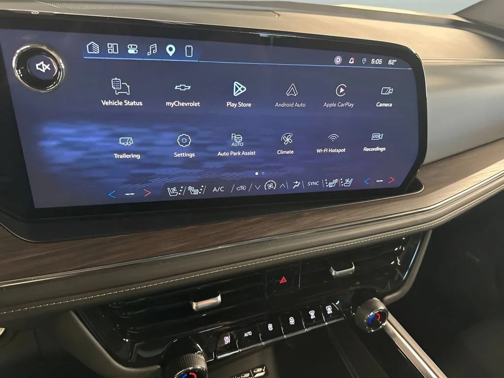 2026 Chevrolet Suburban Premier - Photo 28