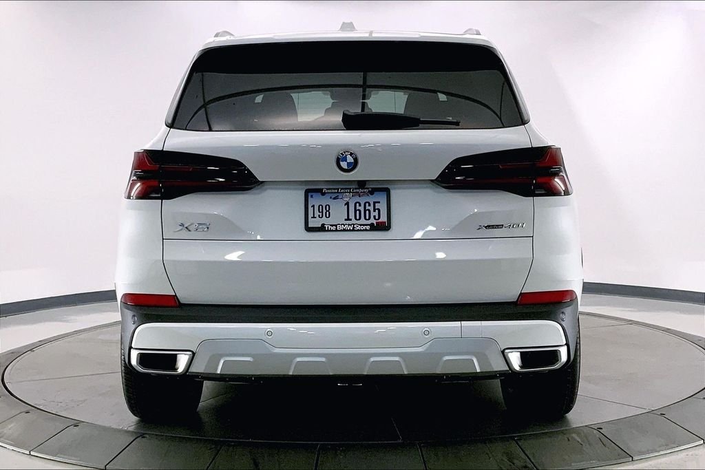 Used 2026 Mineral White Metallic BMW  image 3
