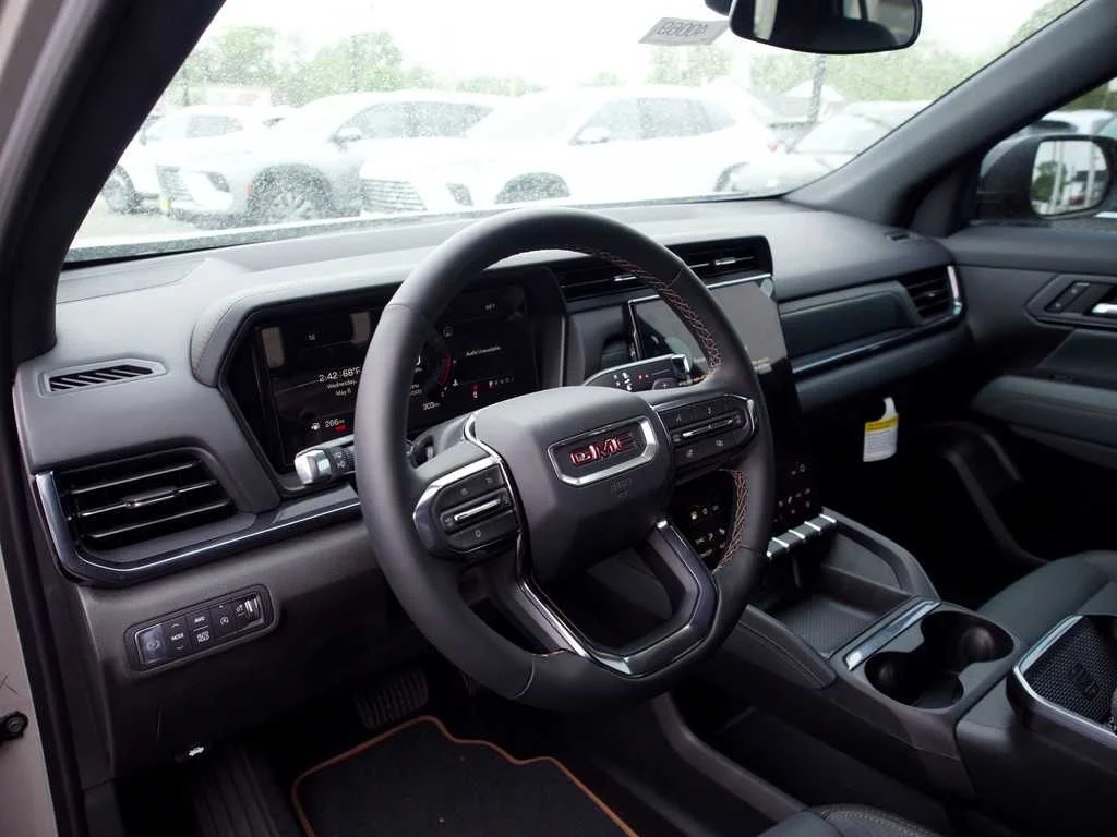 2026 GMC Terrain AT4 - Photo 12