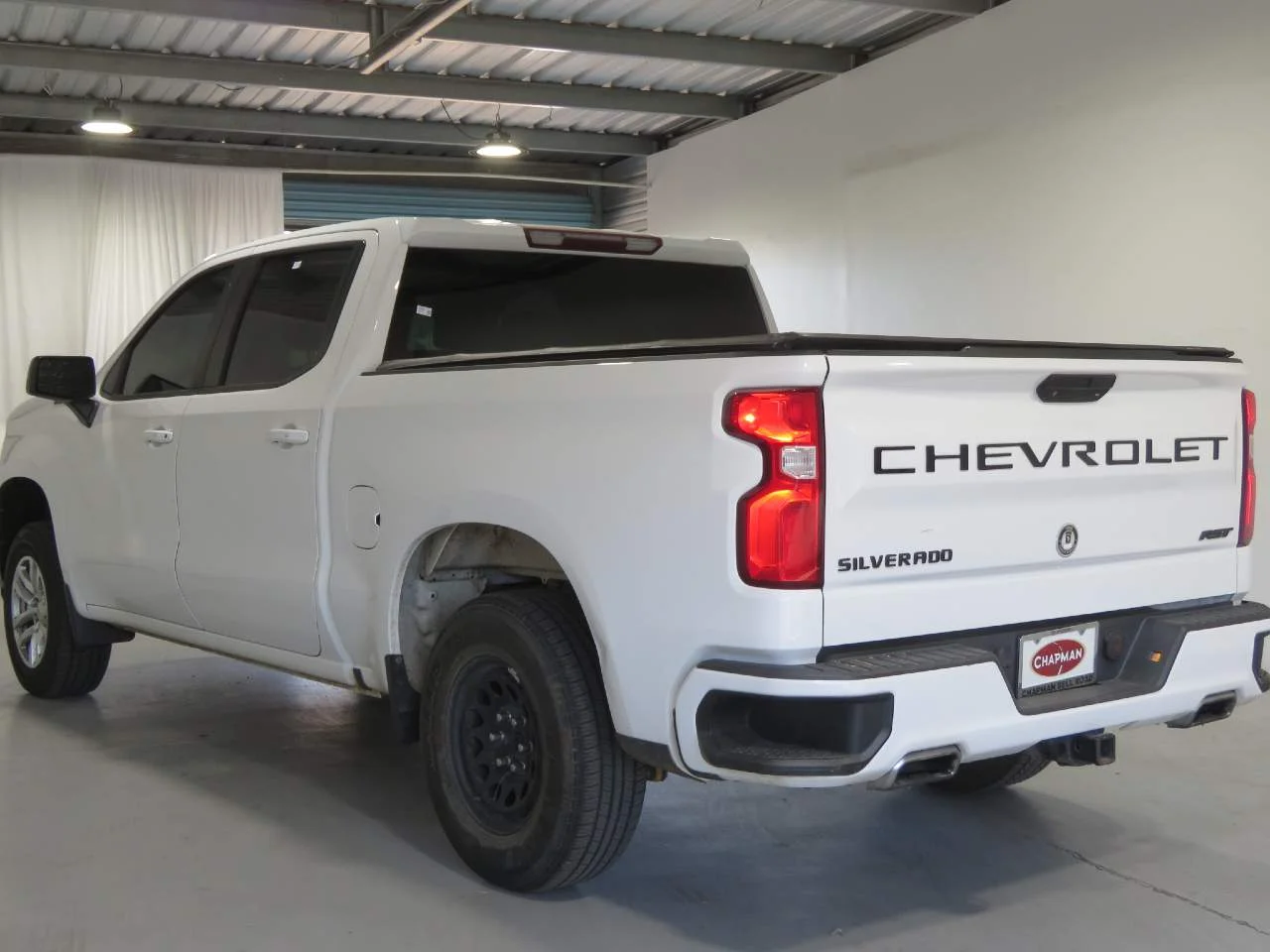Used 2019 Summit White Chevrolet RST Crew Cab image 6