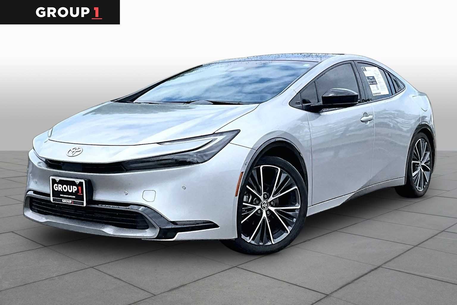 2024 Toyota Prius Limited FWD's photo