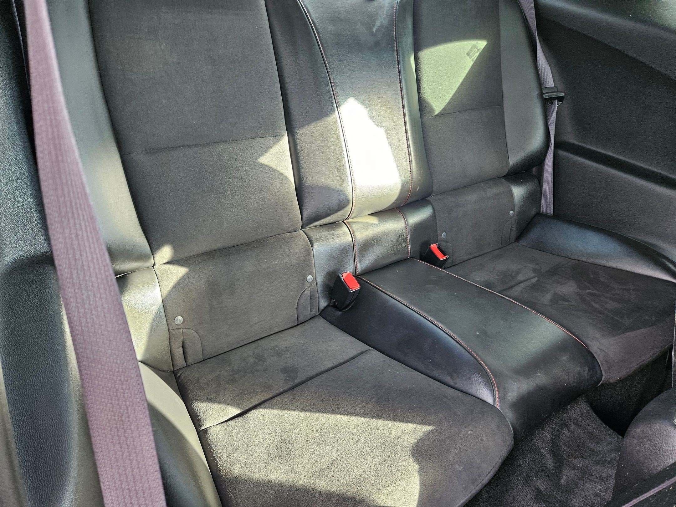 Used 2013 Summit White Chevrolet ZL1 image 28