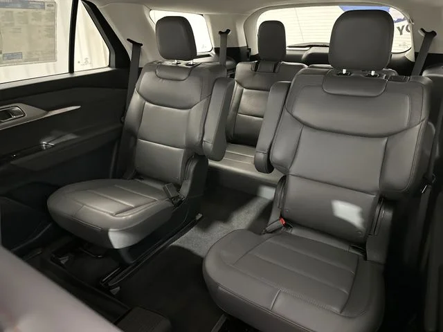 New 2026 Agate Black Metallic Ford Active image 26